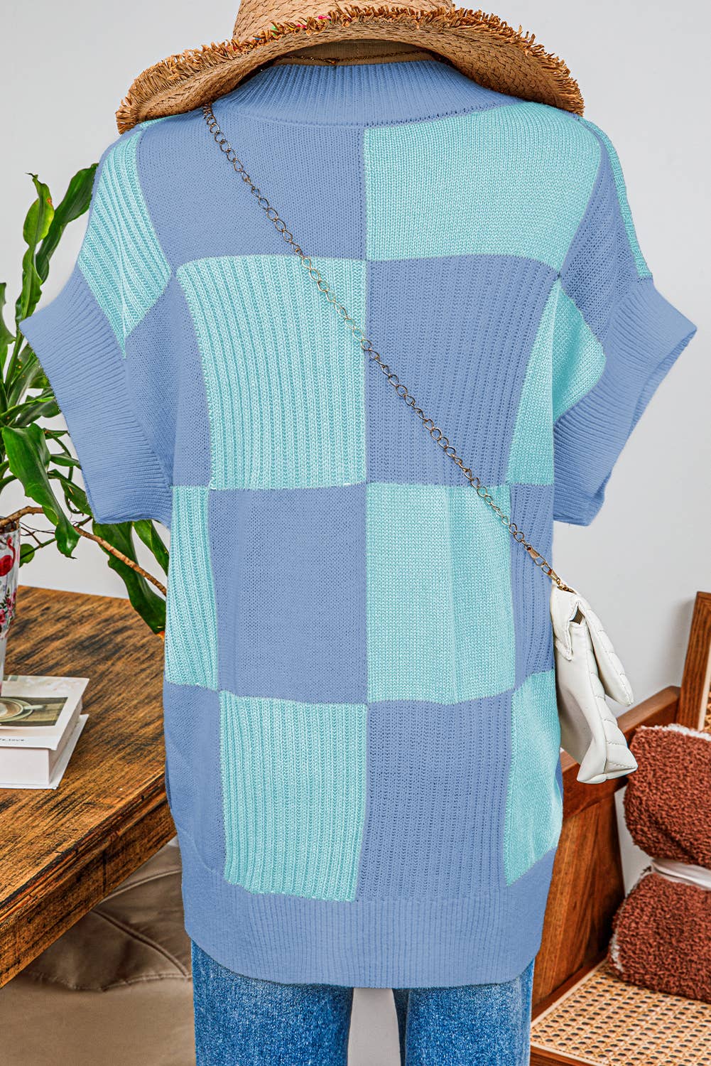 Fashion-W Checkered Colorblock Short Sleeve Sweater: Khaki / Missy / XL