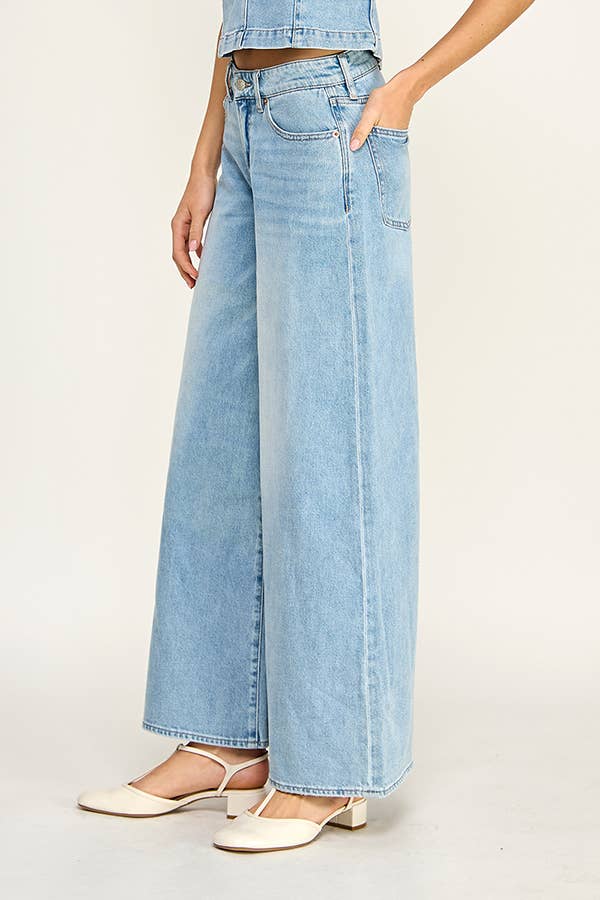 STRETCH LIGHT DENIM WIDE LEG PANTS: DENIM BLUE / M