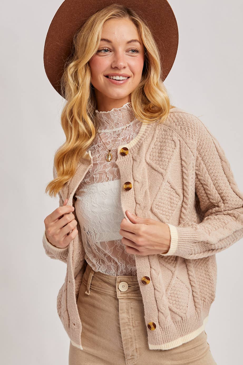 ELEGANT LONG-SLEEVED MOCK NECK LACE TOP WITH NO LINING: IVORY / S
