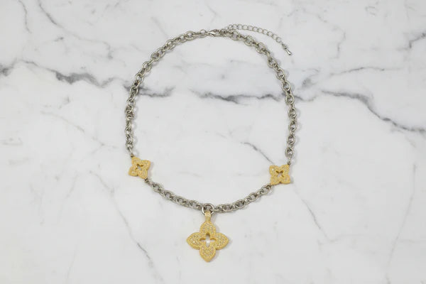 Two Tone Clover Necklace
