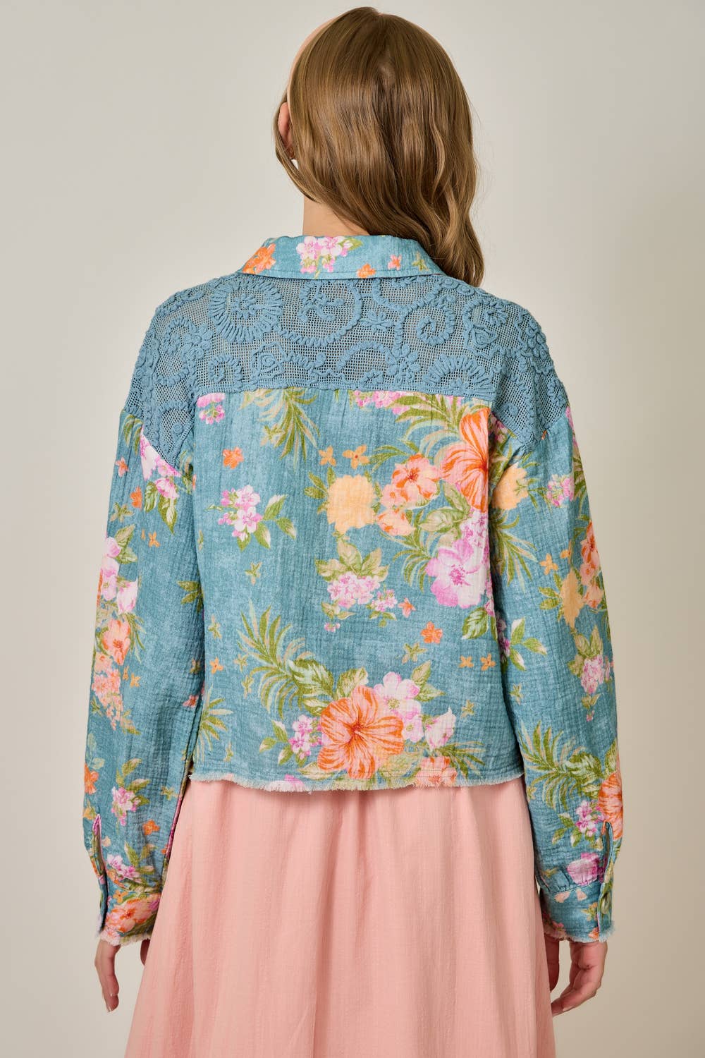 61438 Floral Mixed Media Jacket: White Mix / Small