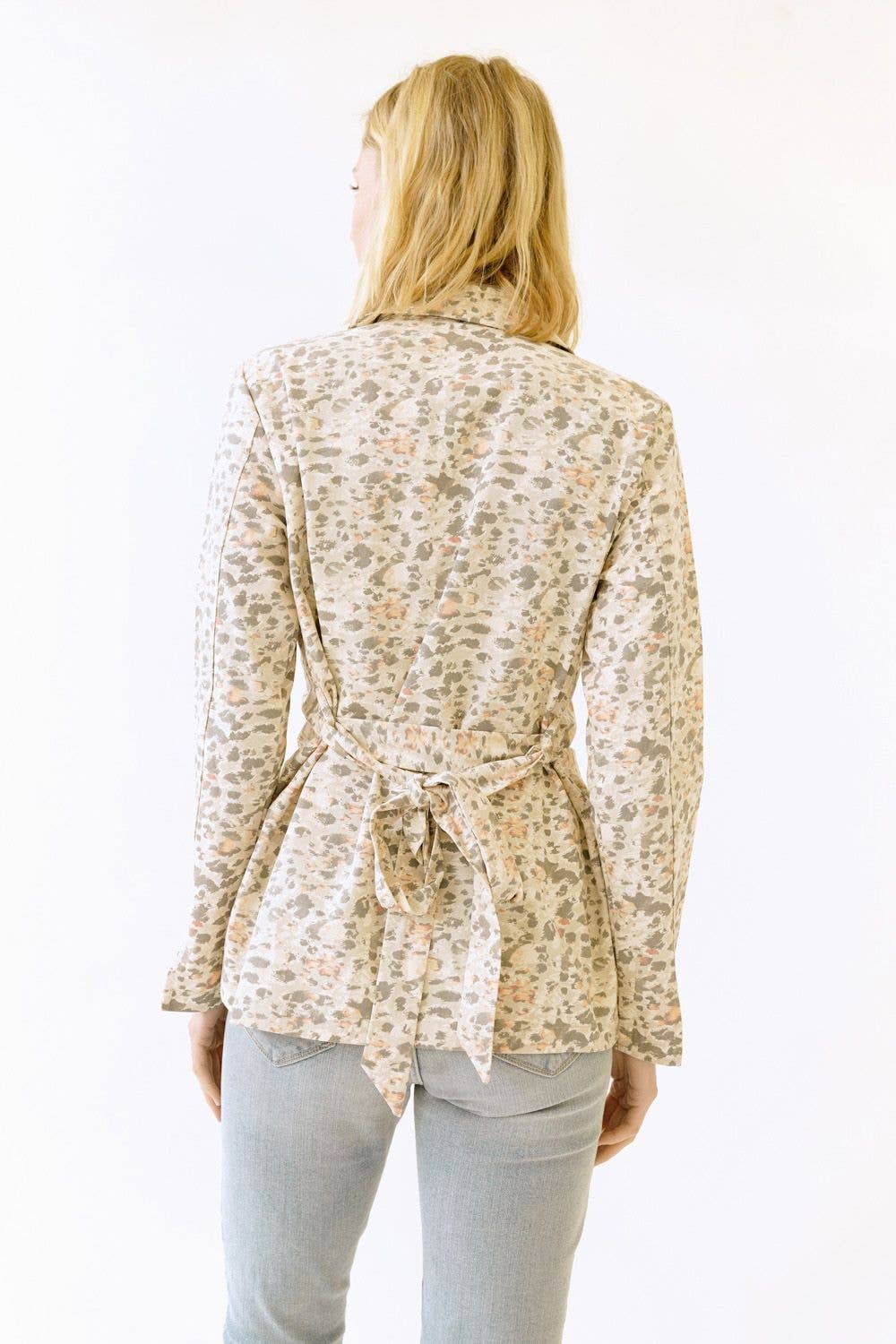 20038 Leo Print Blazer: Leopard / S
