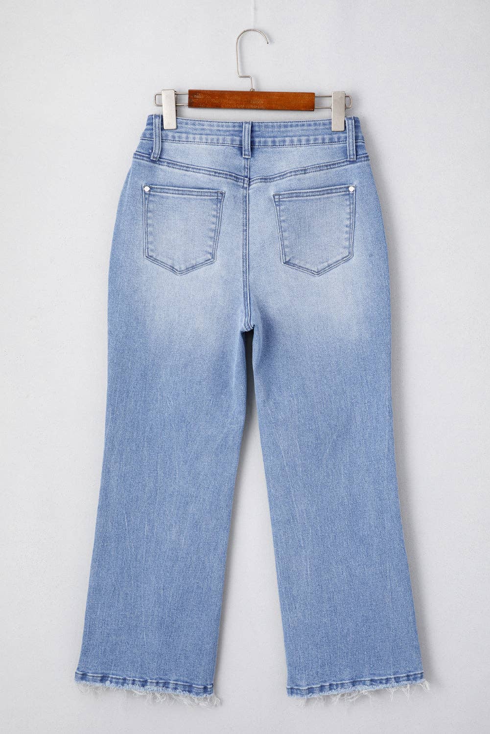 High Waist Flared Jeans with Raw Hem: Sail Blue / 71%Cotton+27.5%Polyester+1.5%Elastane / 10