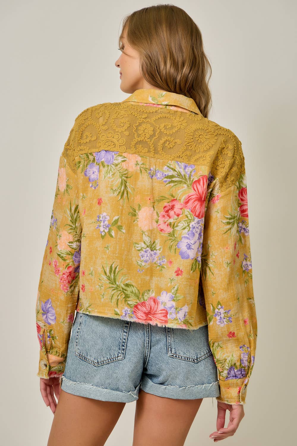 61438 Floral Mixed Media Jacket: White Mix / Large