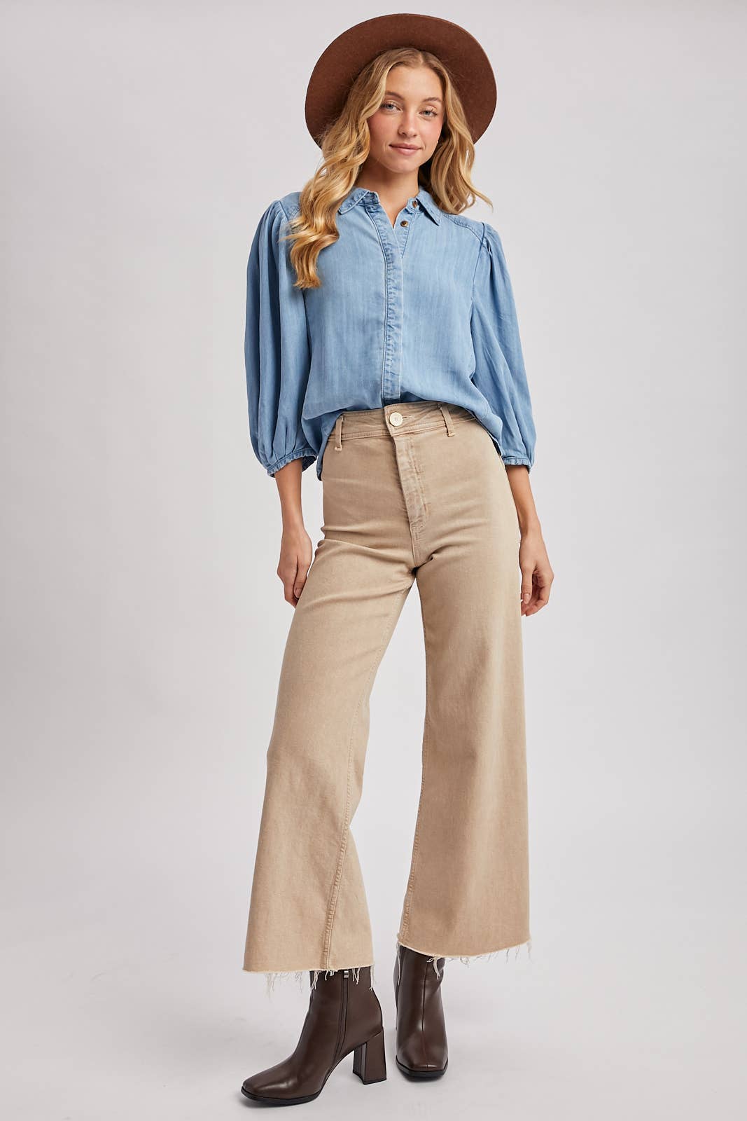 DENIM BUTTON DOWN PUFF SLEEVED SHIRT: MED.WASH / S
