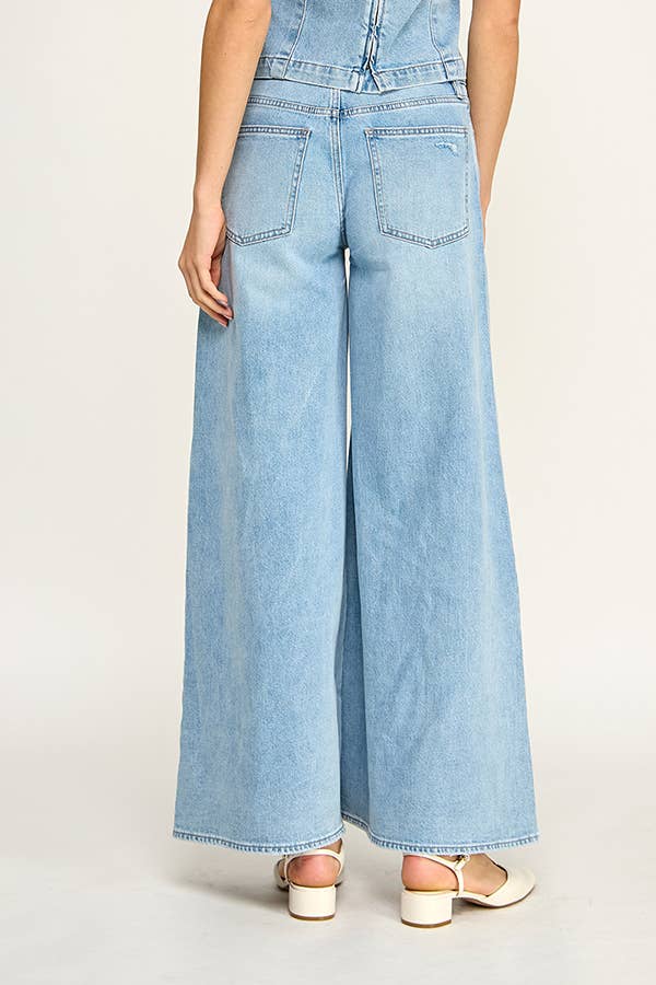 STRETCH LIGHT DENIM WIDE LEG PANTS: DENIM BLUE / M