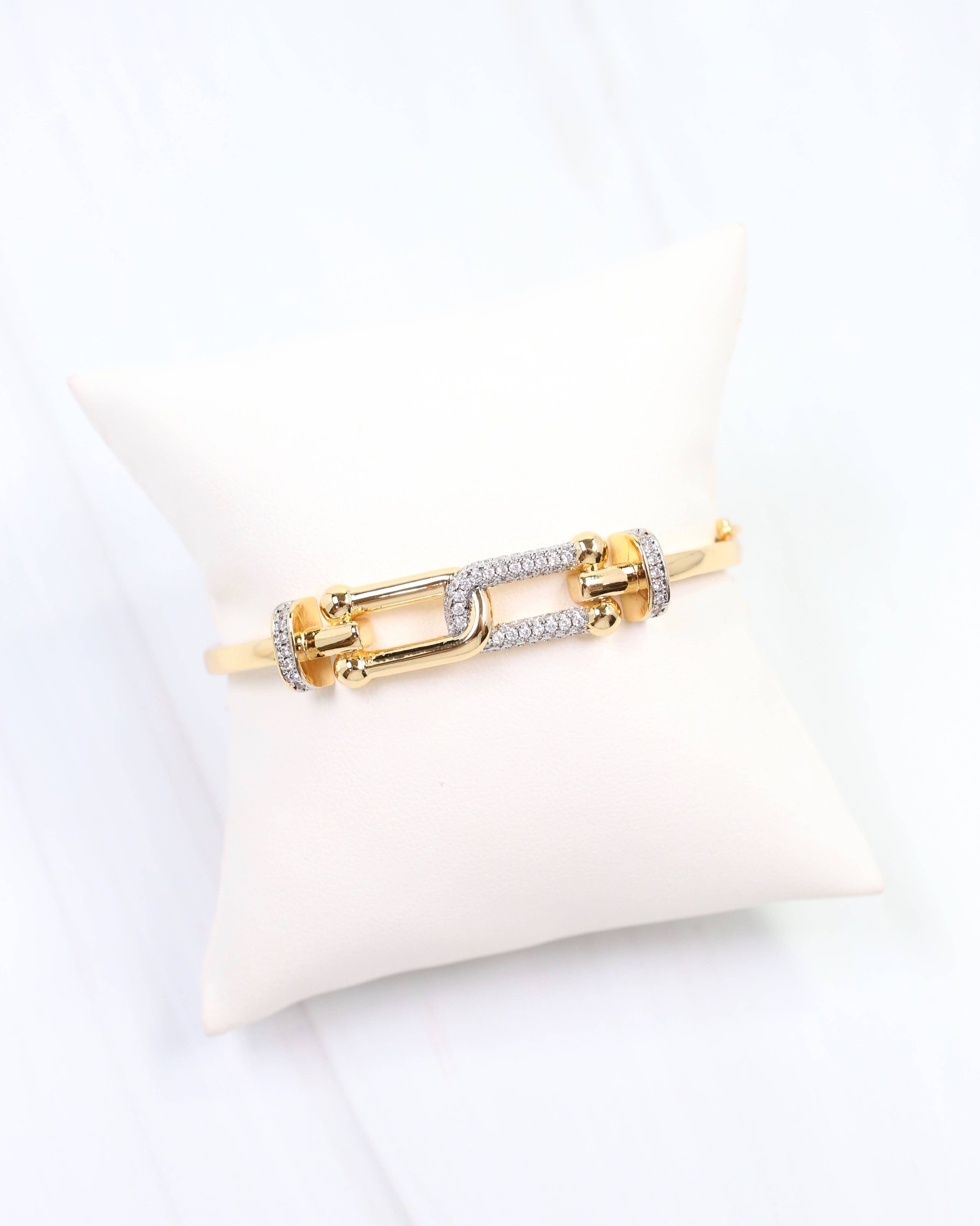 Isiah Interlocking Gold Bangle