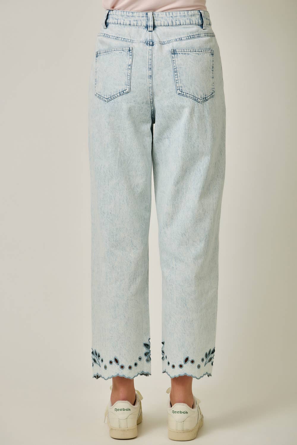 71022 Eyelet Embroidered Straight Leg Mom Jeans: Ivory / Small