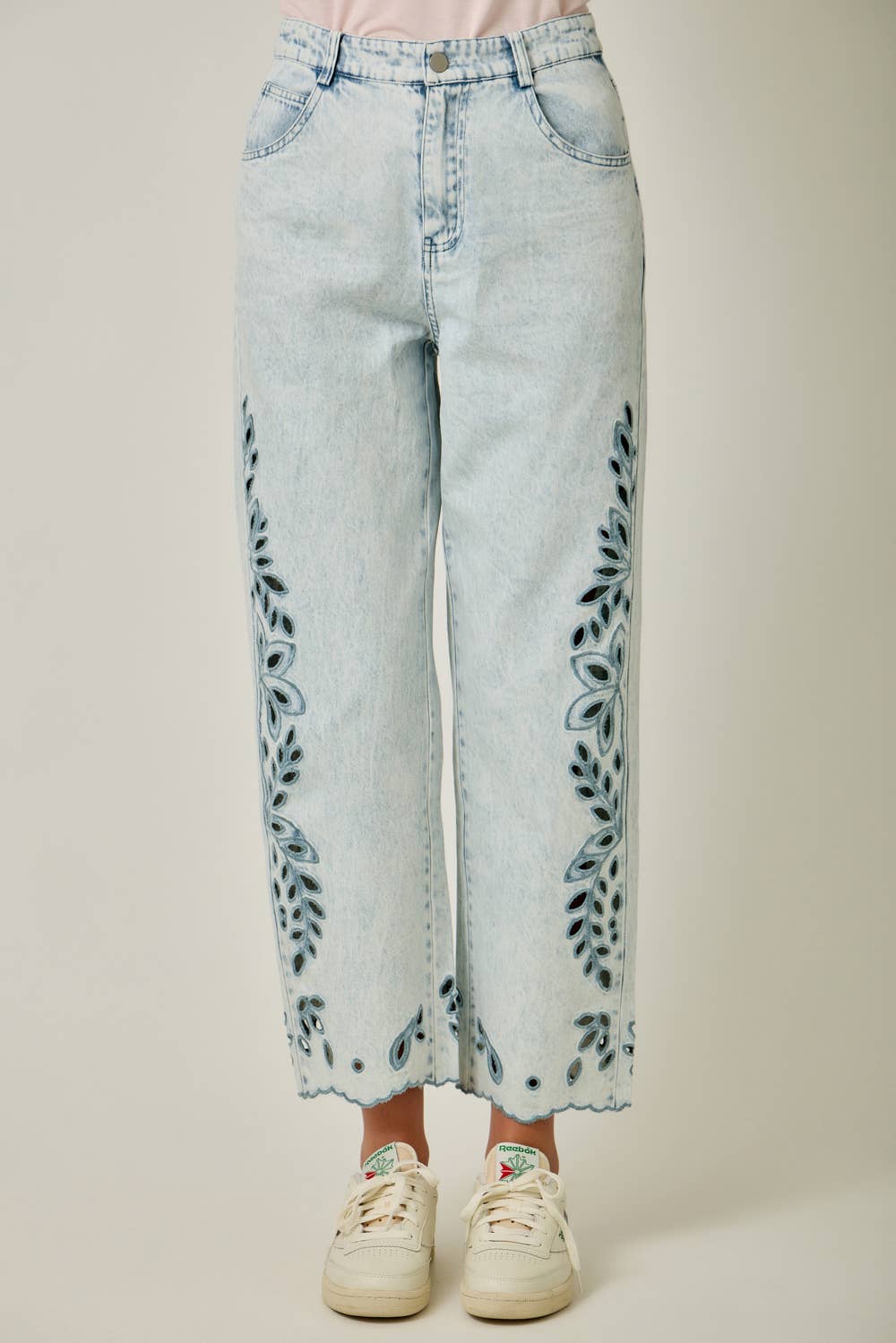 71022 Eyelet Embroidered Straight Leg Mom Jeans: Ivory / Large