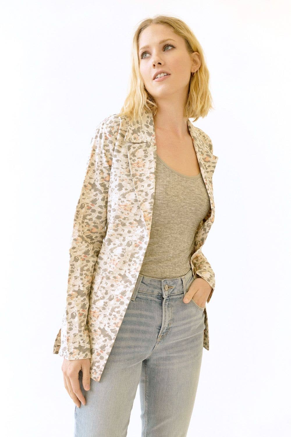 Leo Print Blazer