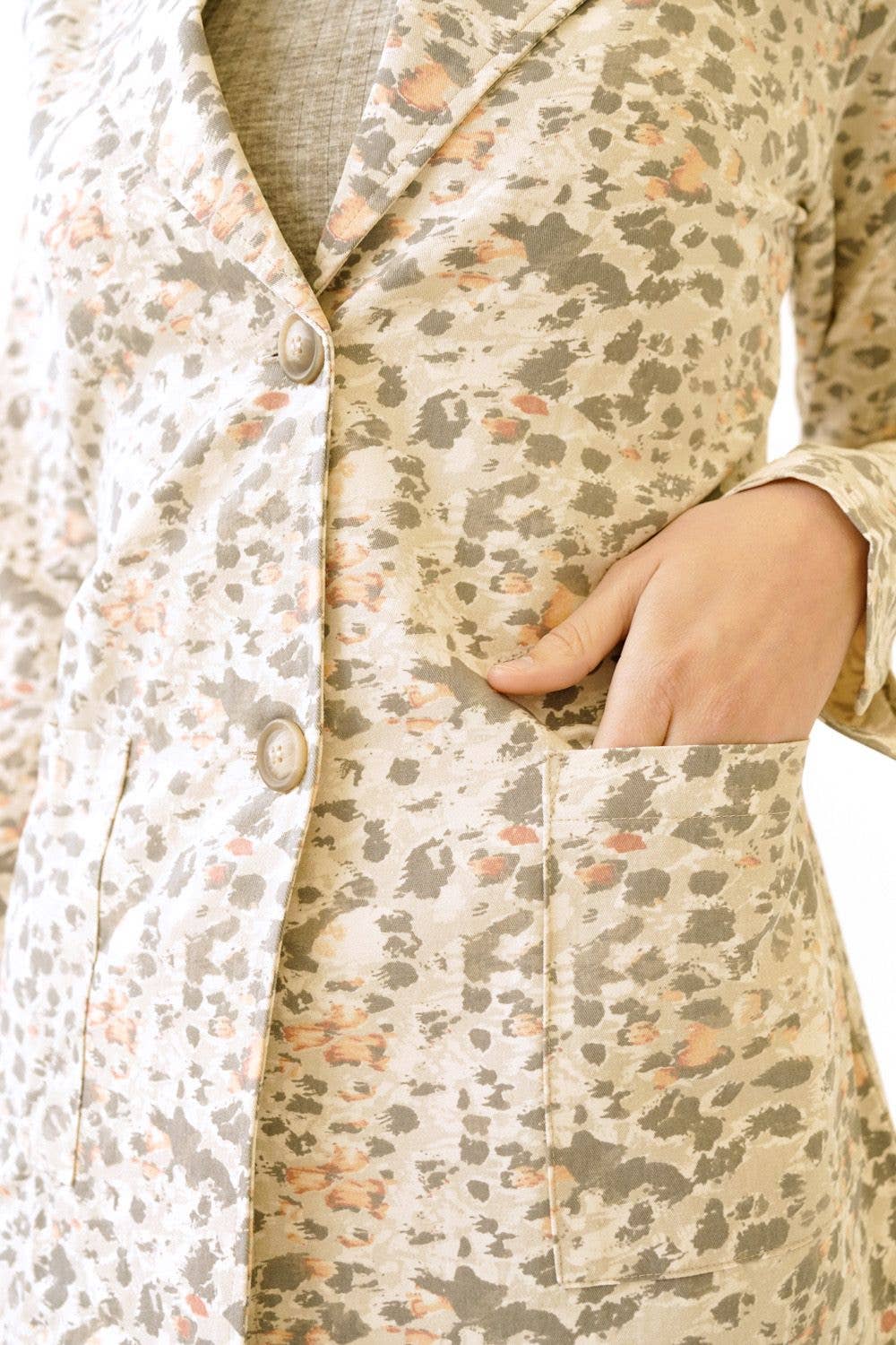 Leo Print Blazer