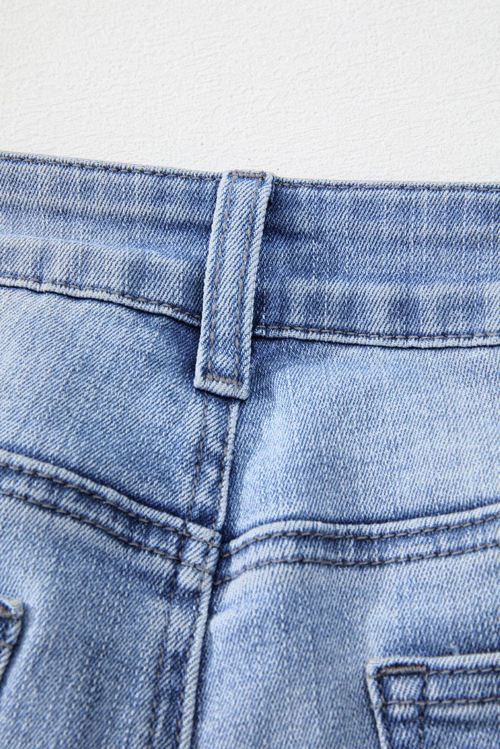 High Waist Flared Jeans with Raw Hem: Sail Blue / 71%Cotton+27.5%Polyester+1.5%Elastane / 4
