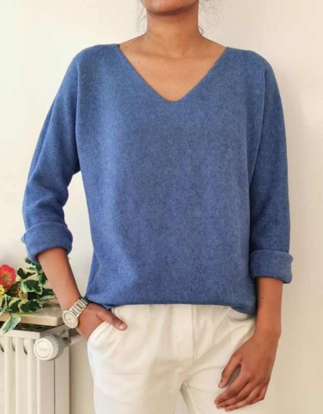 Italian One Size Denim V-Neck Knit Soft Sweater