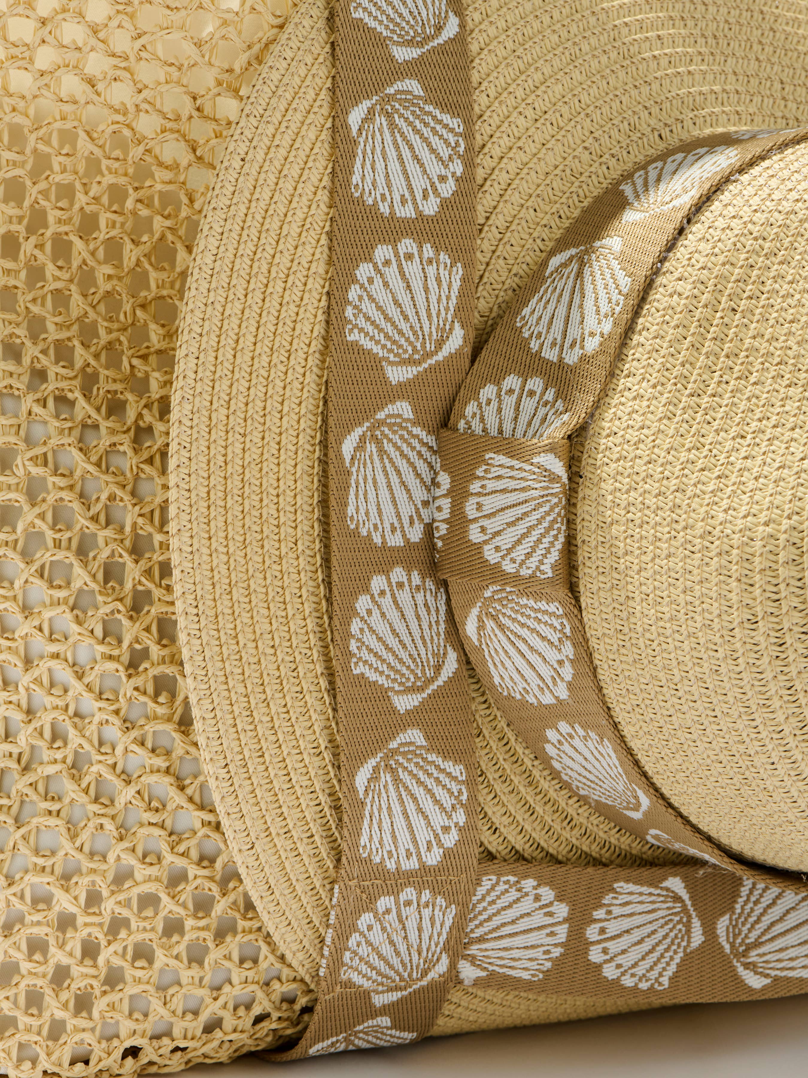 Shelly Tote and Hat Set