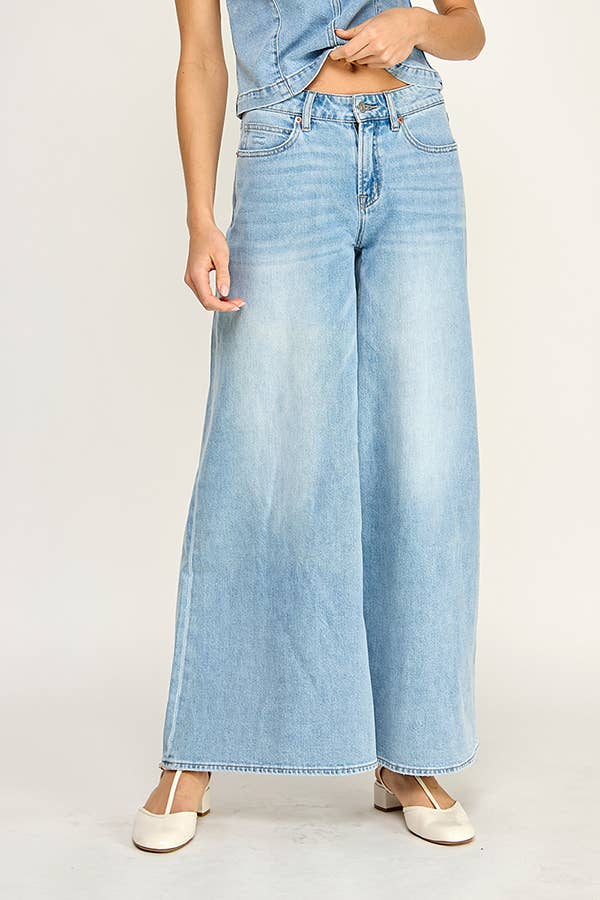 STRETCH LIGHT DENIM WIDE LEG PANTS: DENIM BLUE / L